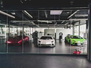 Photo Car dealership